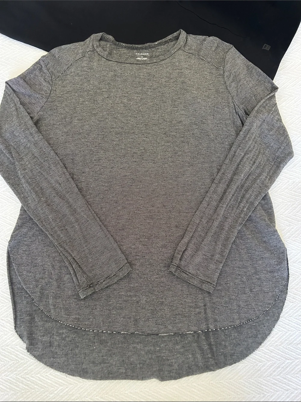 Halogen Heather Gray Long Sleeve Crewneck Top